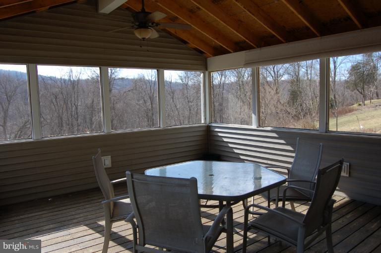 418 High Knob Road Front Royal, VA 22630 - Photo 5 of 30 Interior (General)