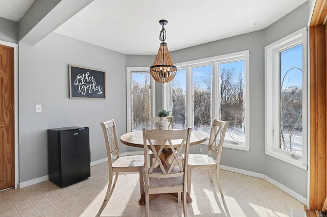 $425,000 | W10221 521st Avenue, Prescott, WI 54021