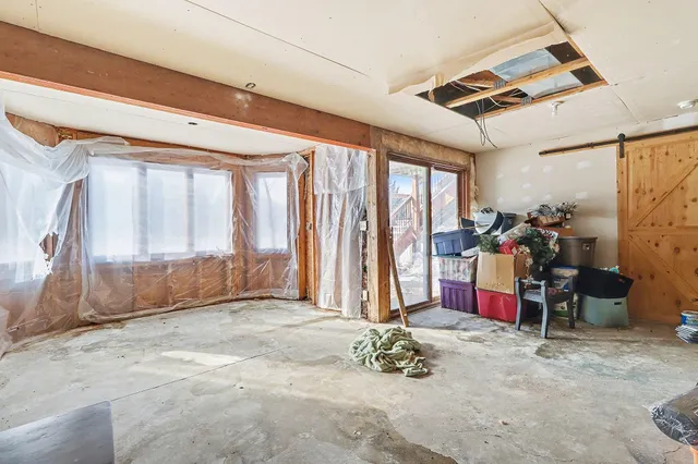 $425,000 | W10221 521st Avenue, Prescott, WI 54021