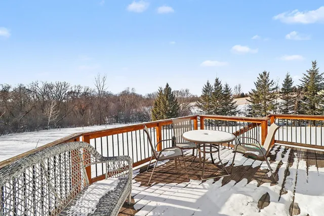 $425,000 | W10221 521st Avenue, Prescott, WI 54021