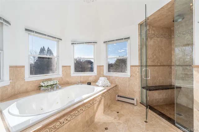 $995,000 | 15 Kingfish Court, Riverhead, NY 11901