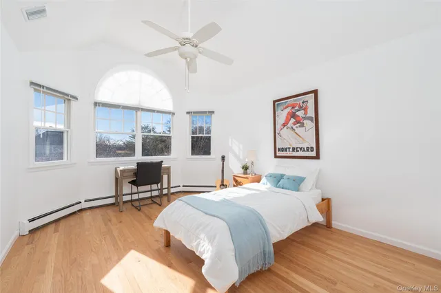 $995,000 | 15 Kingfish Court, Riverhead, NY 11901