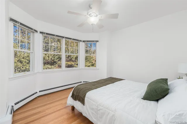 $995,000 | 15 Kingfish Court, Riverhead, NY 11901