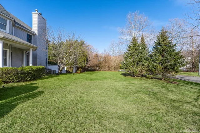 $995,000 | 15 Kingfish Court, Riverhead, NY 11901