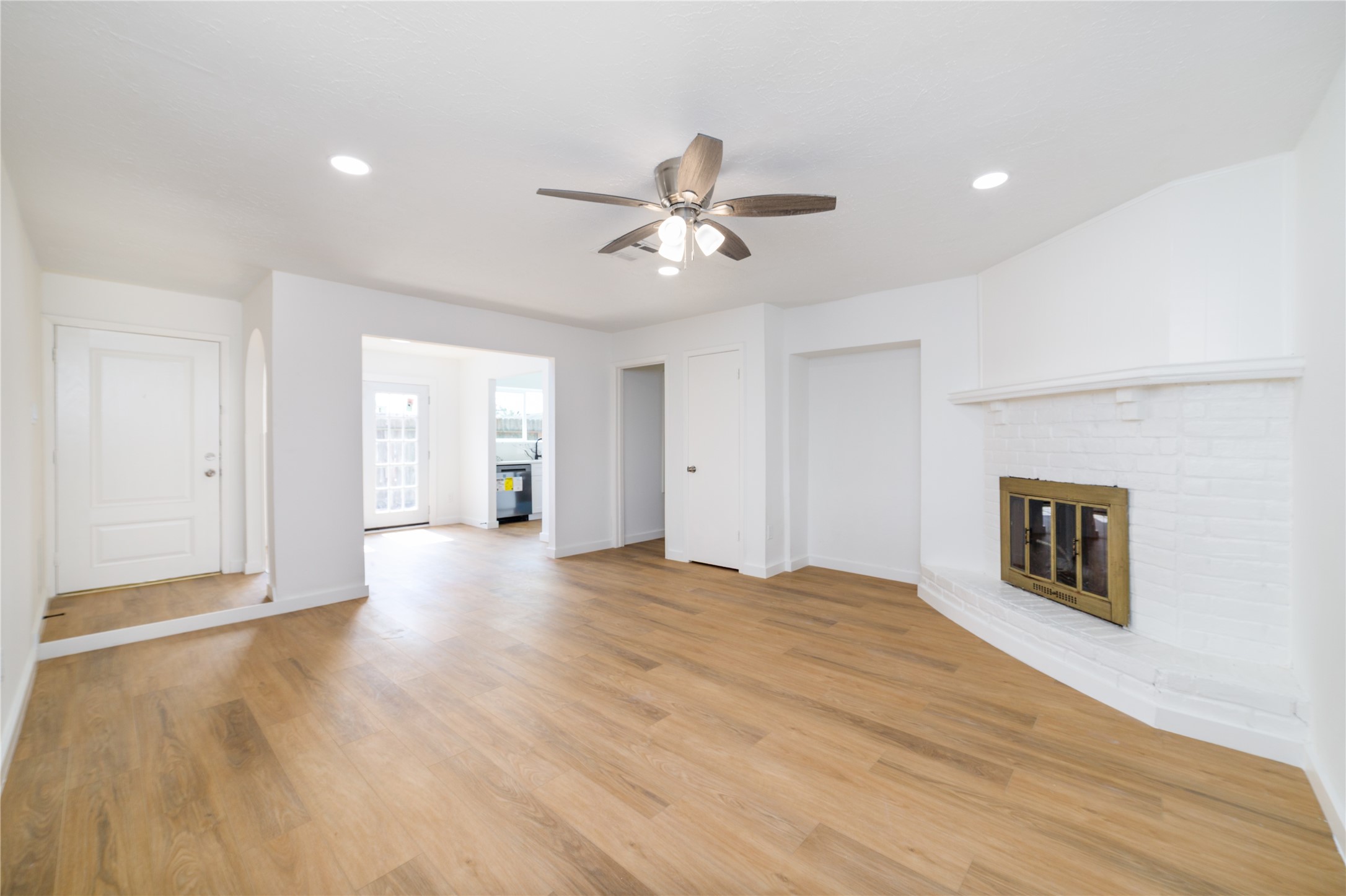 13055 High Star Drive Houston, TX 77072 - Photo 6 of 24