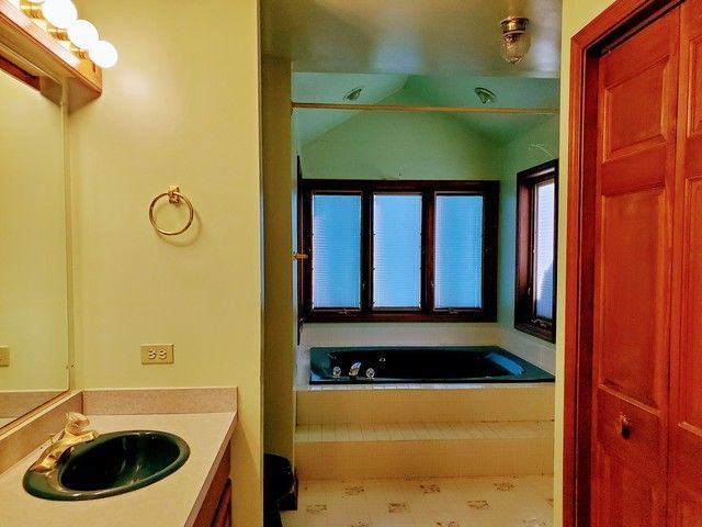 8409 East Tryon Grove Road Richmond, IL 60071 - Photo 22 of 29