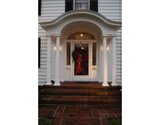 57 Garden Road Lowell, MA 01852 - Photo 2 of 18