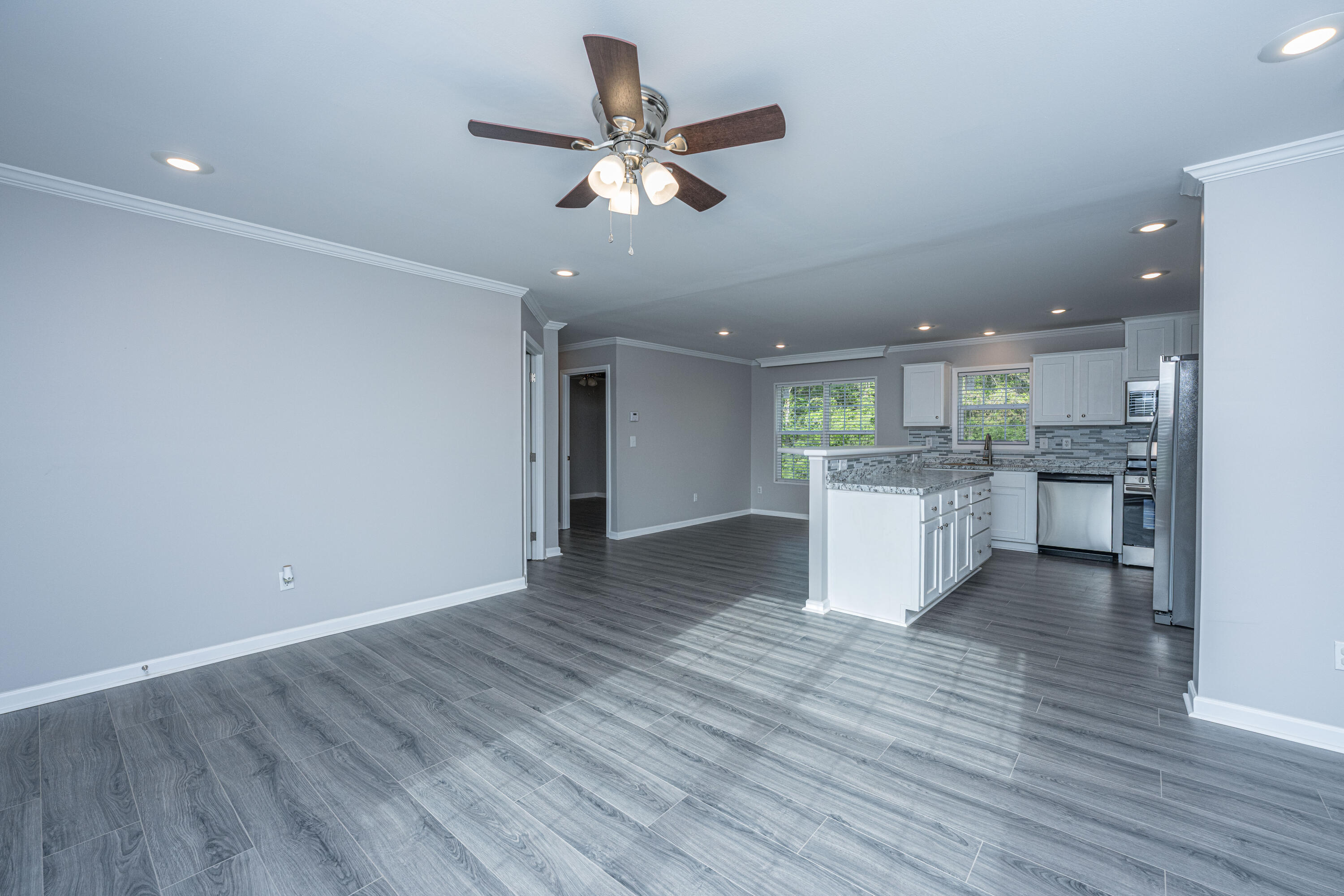 324 Bedford Road Cross, SC 29436 - Photo 14 of 92 324BedfordRd012