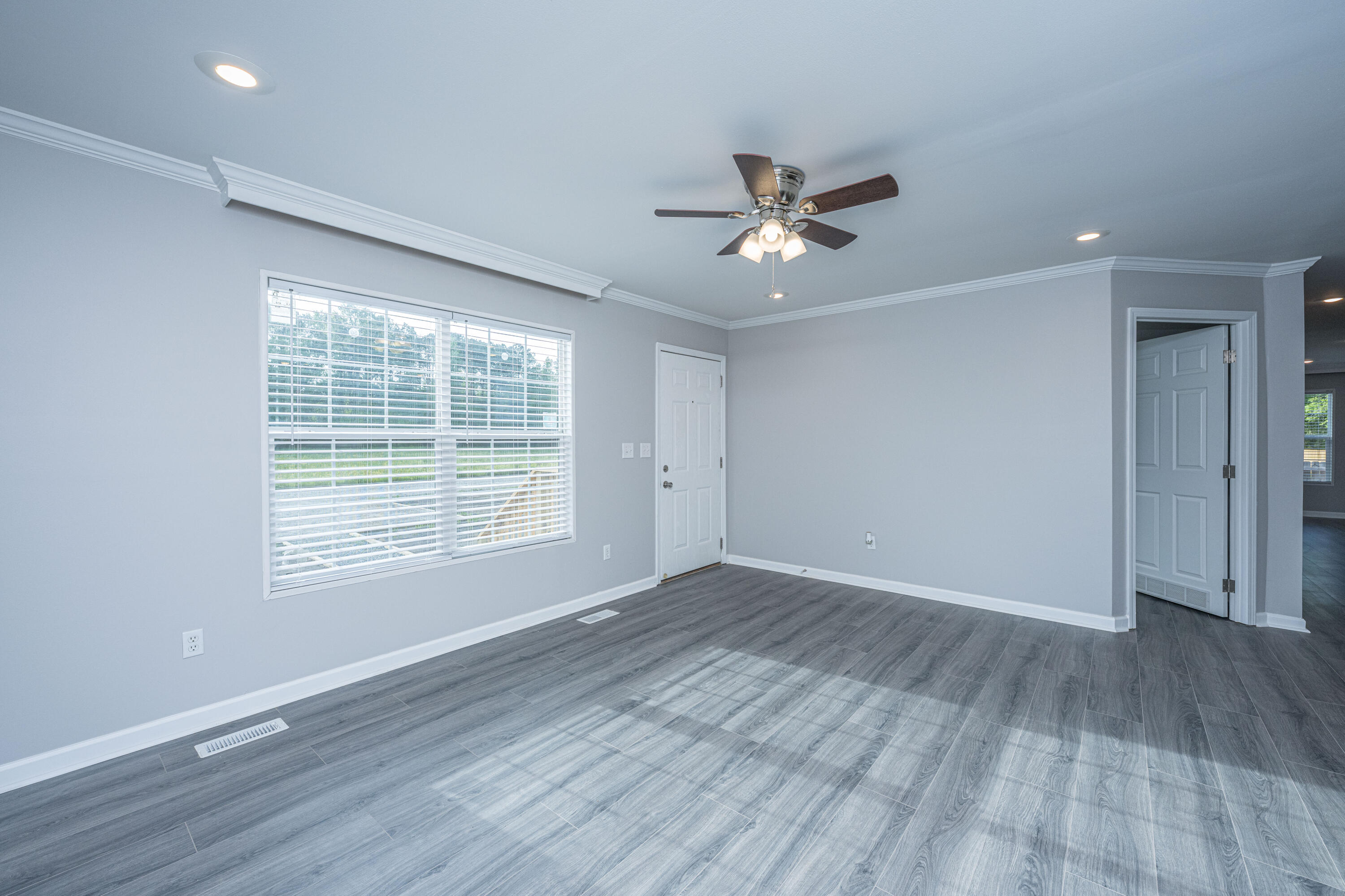 324 Bedford Road Cross, SC 29436 - Photo 4 of 72 324BedfordRd011