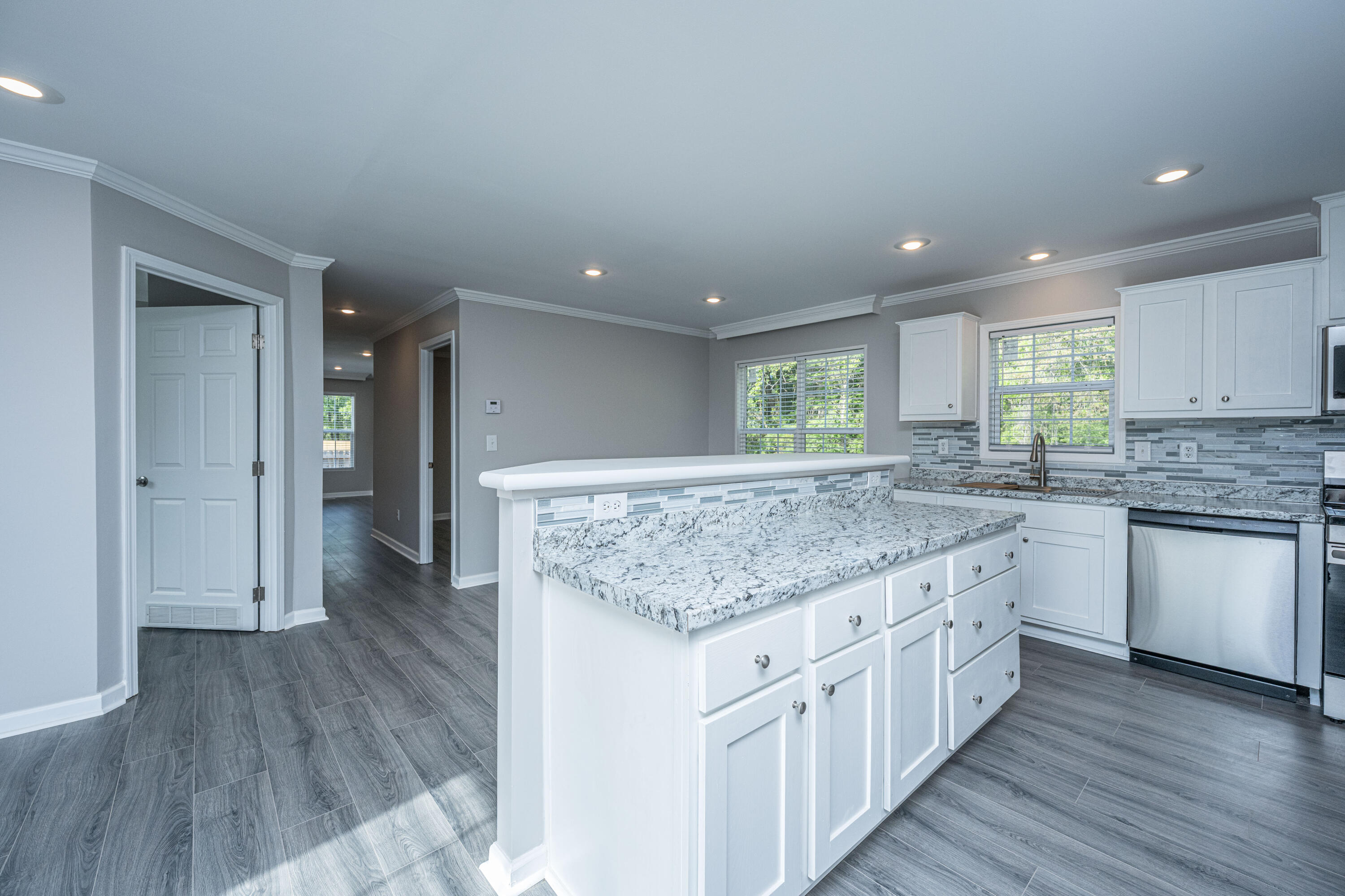 324 Bedford Road Cross, SC 29436 - Photo 8 of 72 324BedfordRd015