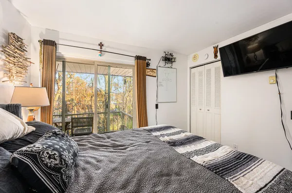 $110,000 | 722 West Kilgore Road, Unit 301, Kalamazoo, MI 49008