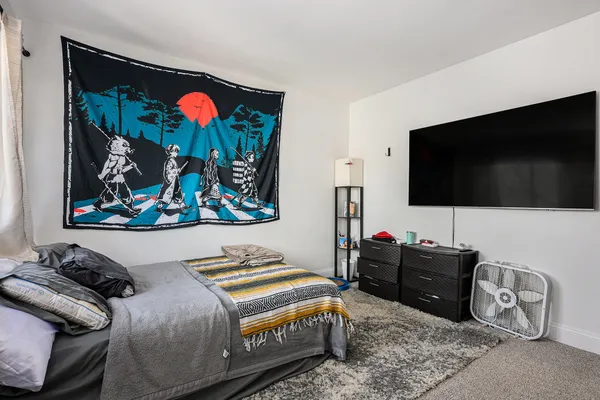 $110,000 | 722 West Kilgore Road, Unit 301, Kalamazoo, MI 49008