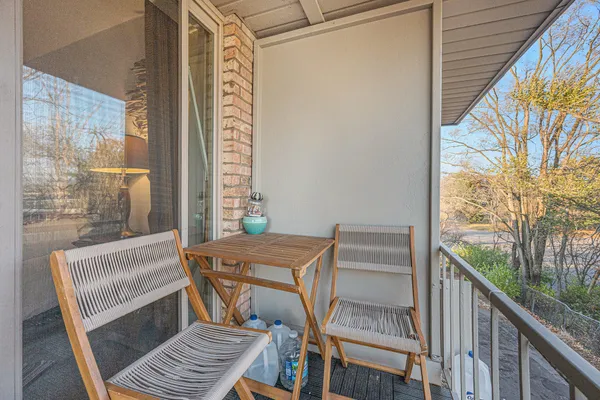 $110,000 | 722 West Kilgore Road, Unit 301, Kalamazoo, MI 49008