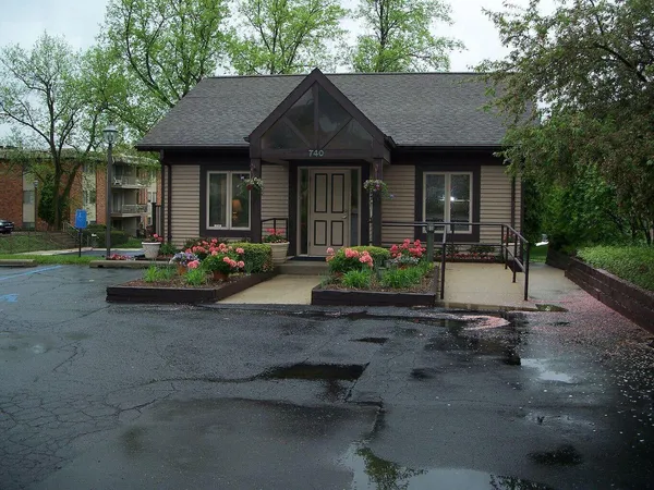 $110,000 | 722 West Kilgore Road, Unit 301, Kalamazoo, MI 49008