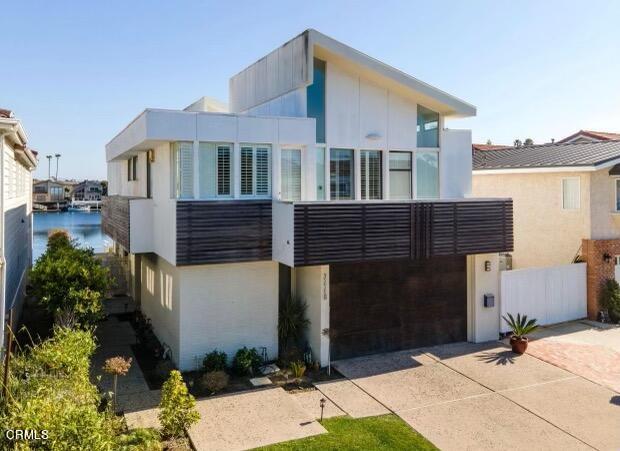 2440 Peninsula Road Oxnard, CA 93035 - Photo 2 of 27 FrontPic2
