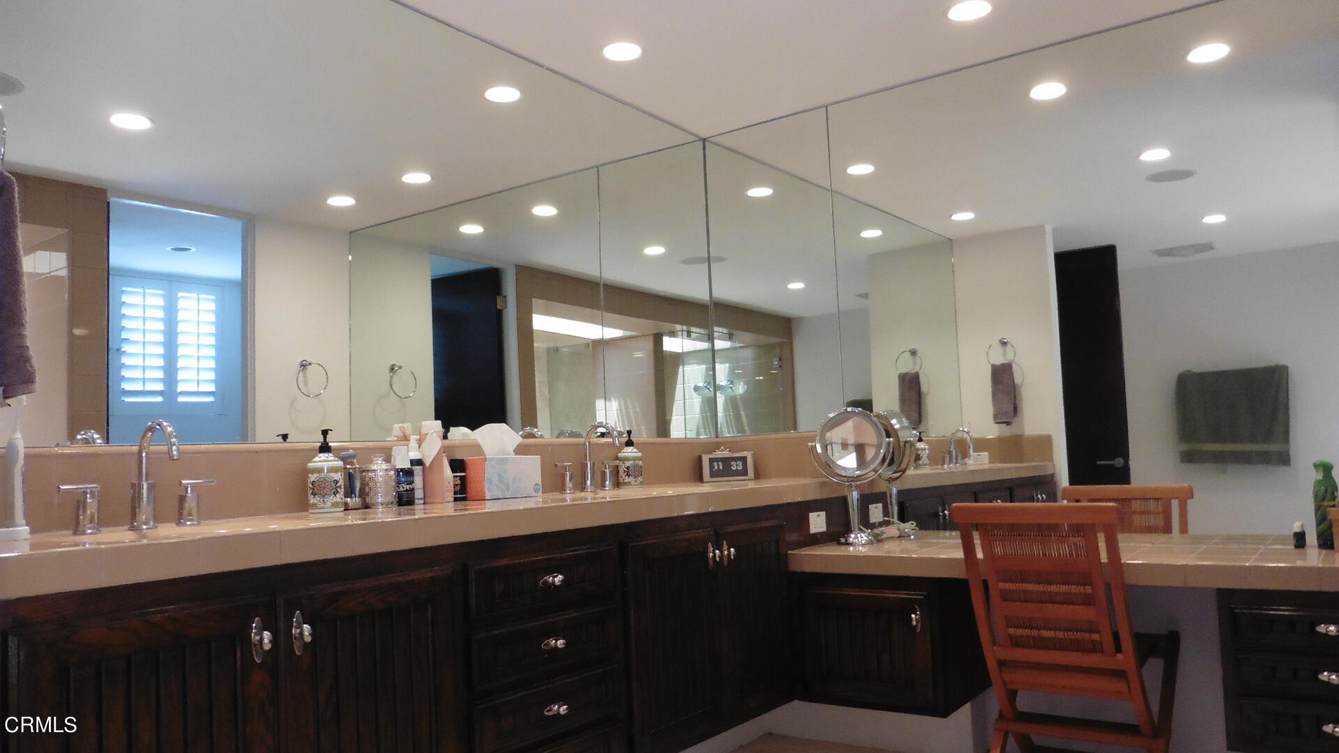2440 Peninsula Road Oxnard, CA 93035 - Photo 25 of 27 Master Bathroom