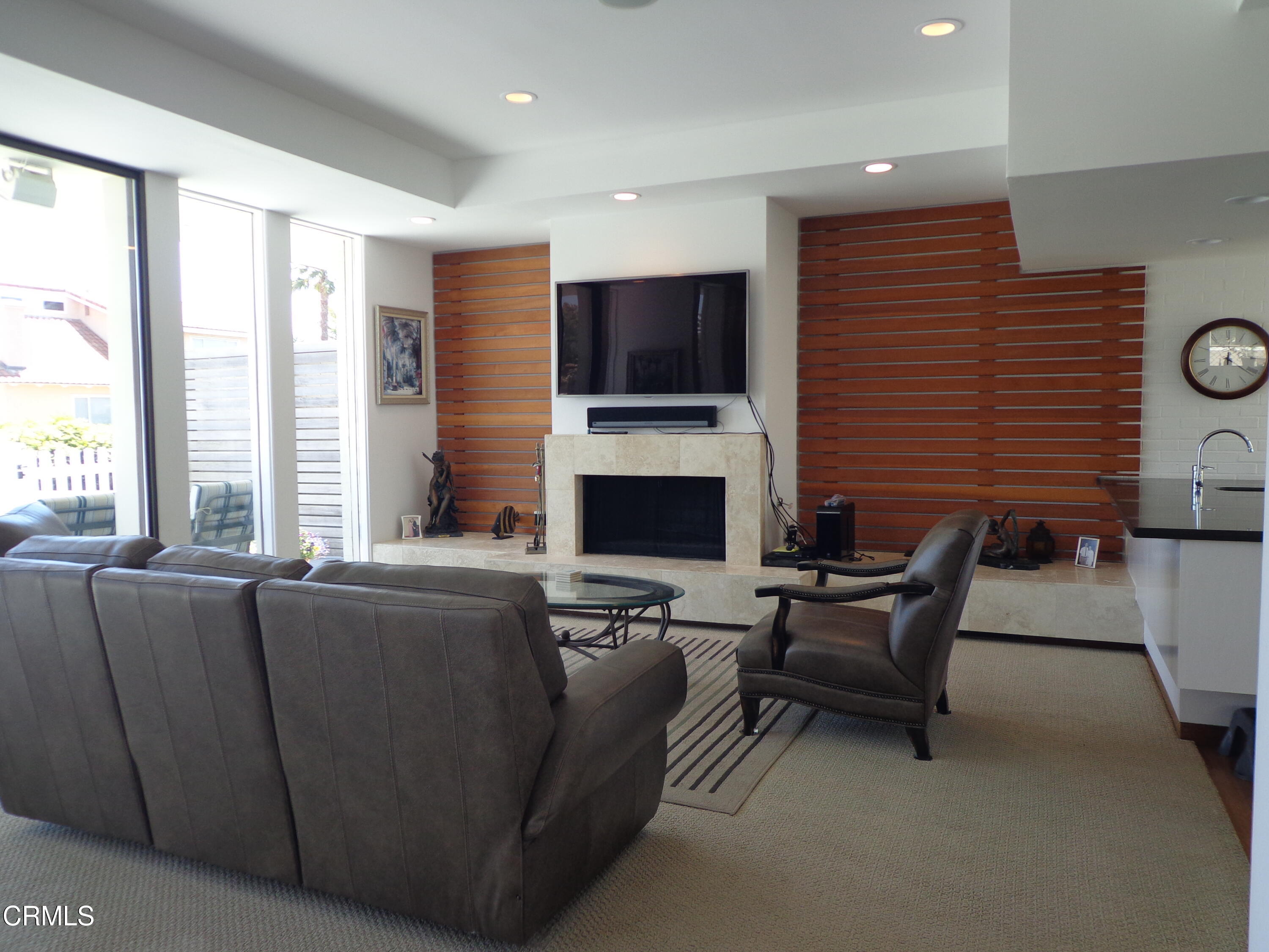 2440 Peninsula Road Oxnard, CA 93035 - Photo 9 of 27 Living Room