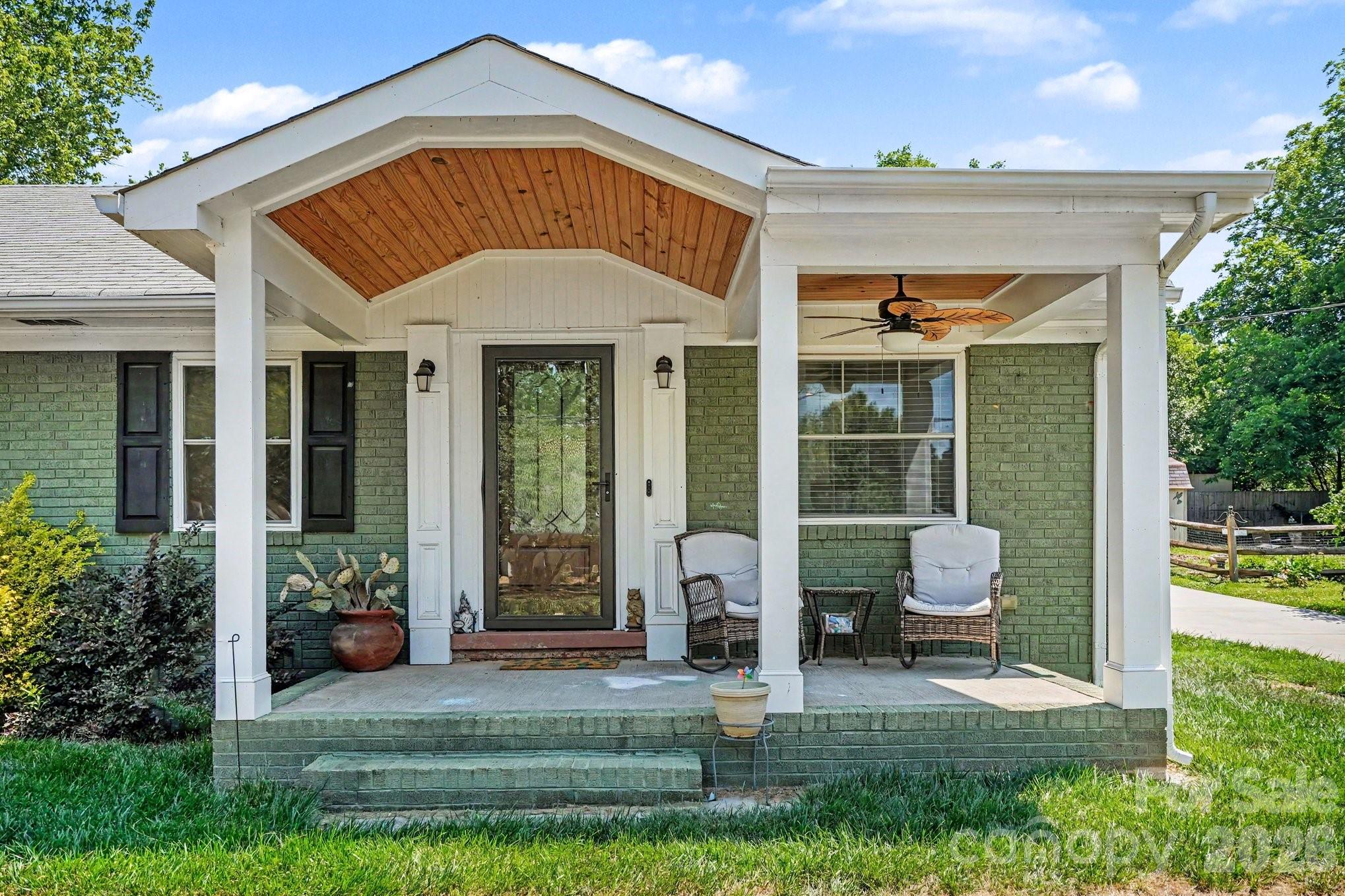 707 Spring Street Southwest Concord, NC 28025 - Photo 4 of 31