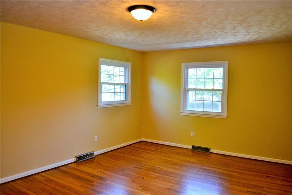 6136 Rucker Road Indianapolis, IN 46220 - Photo 12 of 24