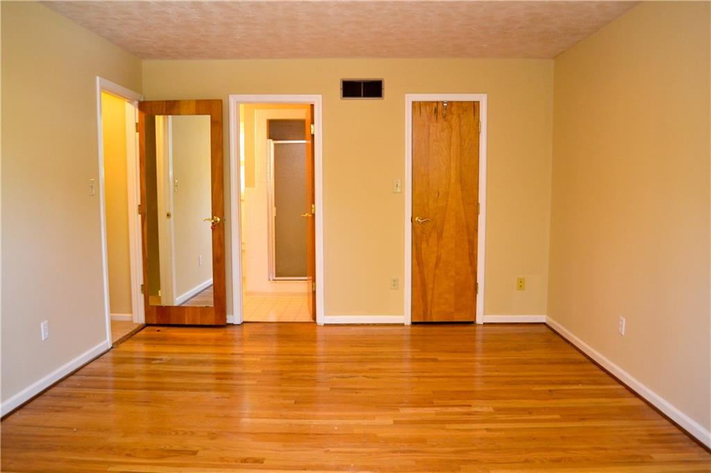 6136 Rucker Road Indianapolis, IN 46220 - Photo 13 of 24