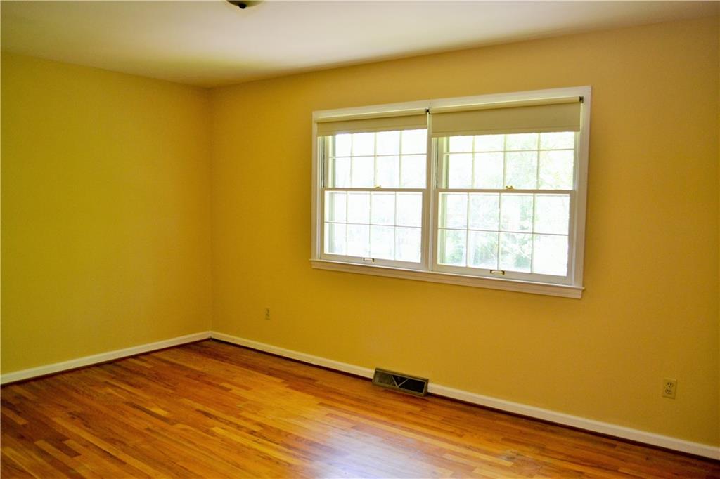 6136 Rucker Road Indianapolis, IN 46220 - Photo 17 of 24