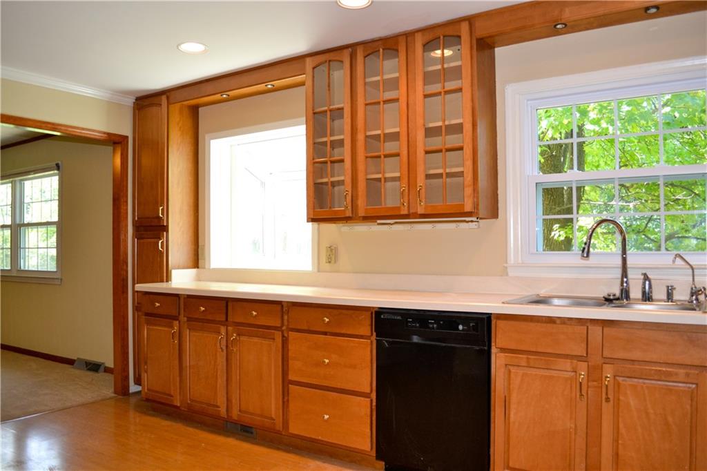 6136 Rucker Road Indianapolis, IN 46220 - Photo 4 of 24