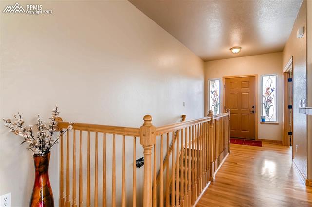 1425 Bowstring Road Monument, CO 80132 - Photo 5 of 28