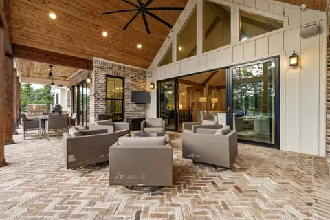 $3,750,000 | 201 Sandpiper Drive, Mabank, TX 75156