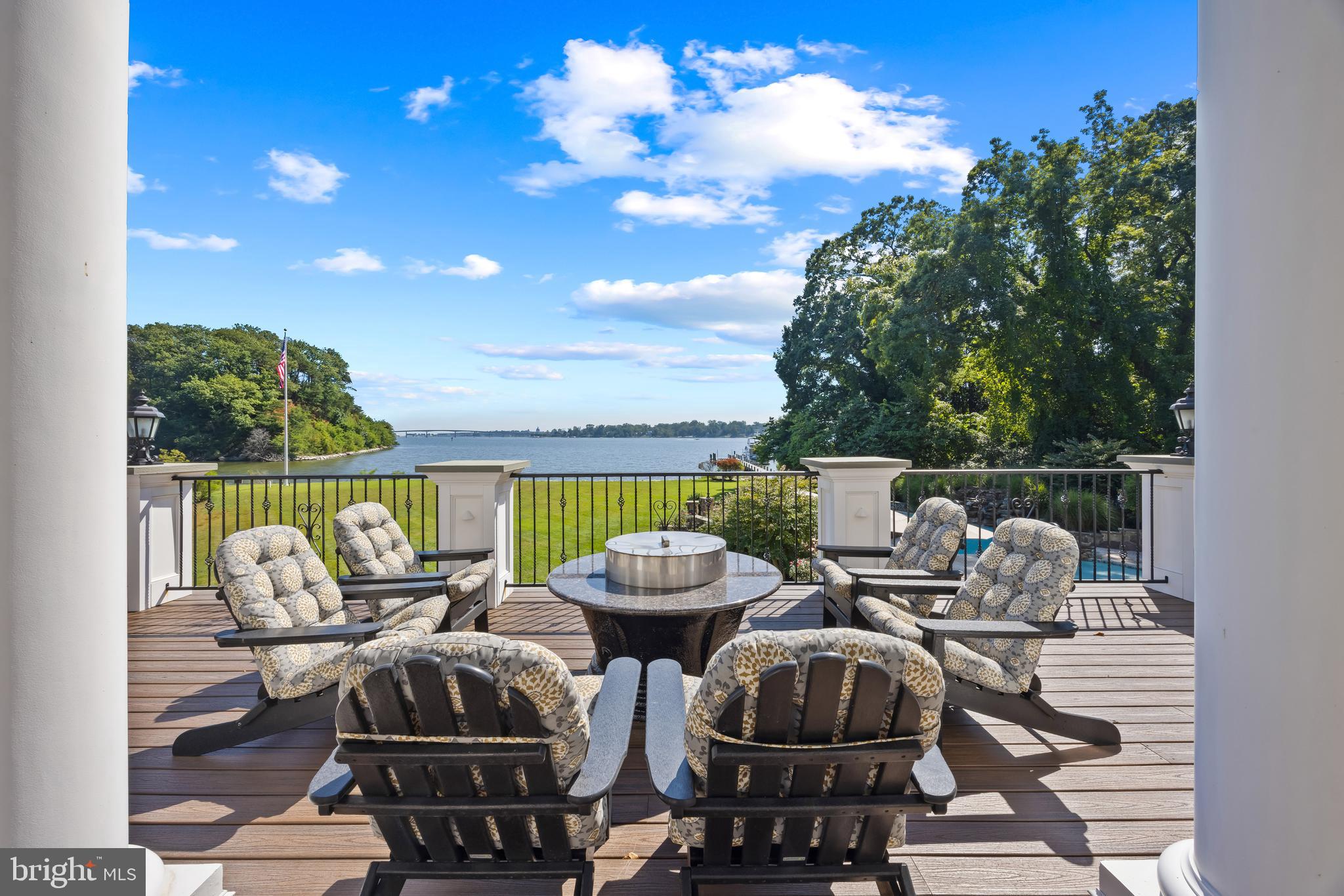 125 South Winchester Road Annapolis, MD 21409 - Photo 11 of 47 Exterior seating on deck off the Living room