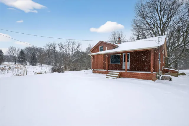 $215,000 | 9321 Ionia Road, Bellevue, MI 49021