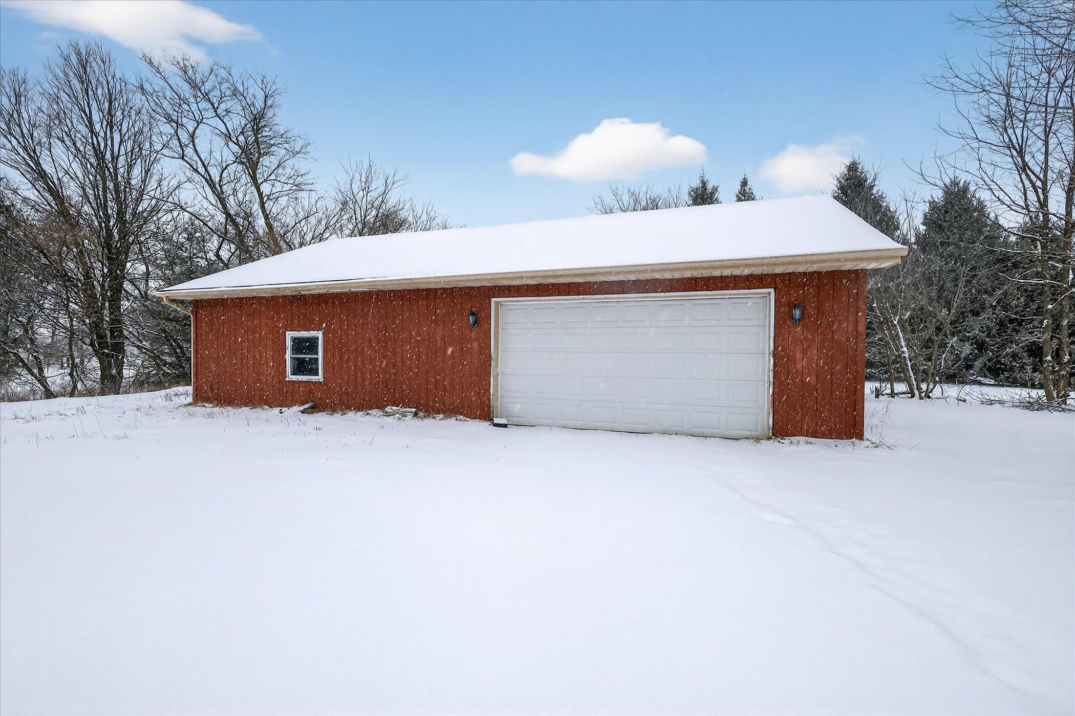 9321 Ionia Road Bellevue, MI 49021 - Photo 38 of 38 39-9321-Ionia-Rd-Bellevue-MI-49021-Windo