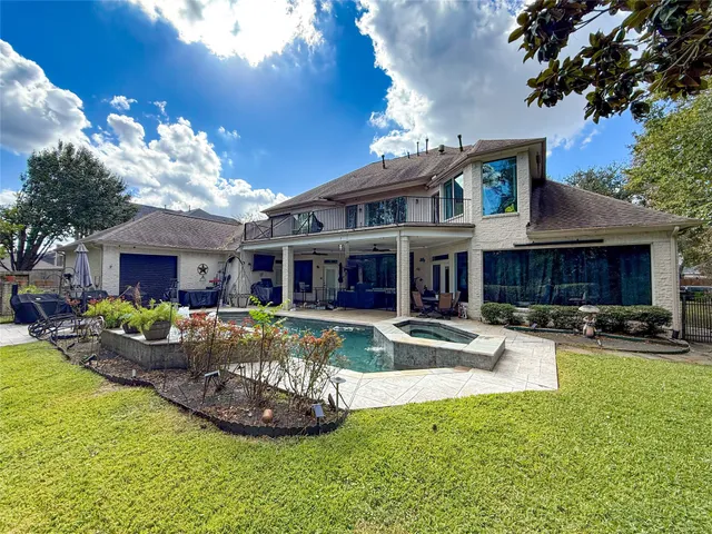 $749,900 | 15318 Beecham Drive, Houston, TX 77068