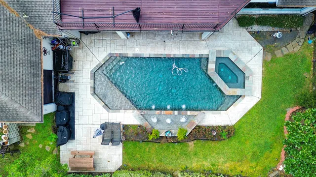 $749,900 | 15318 Beecham Drive, Houston, TX 77068