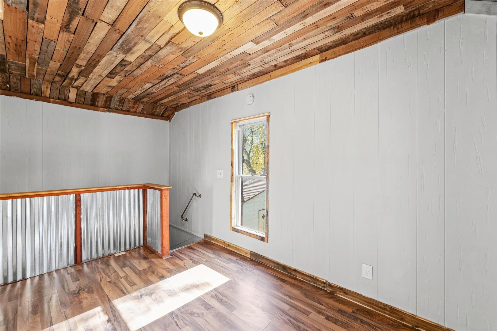 328 East Pera Street Ludlow, IL 60949 - Photo 21 of 29 a view of wooden floor