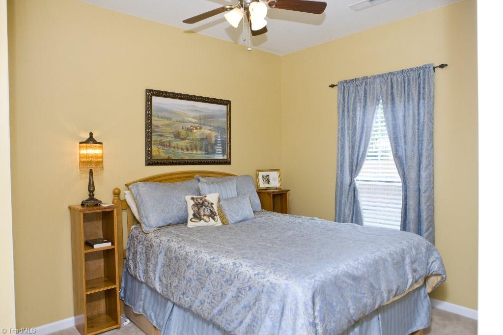 3901 Tonsley Place High Point, NC 27265 - Photo 11 of 30 Gallery Image 11