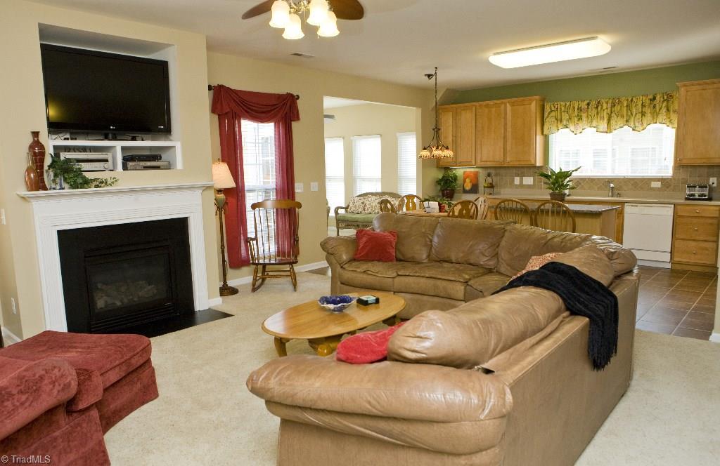 3901 Tonsley Place High Point, NC 27265 - Photo 10 of 30 Gallery Image 10