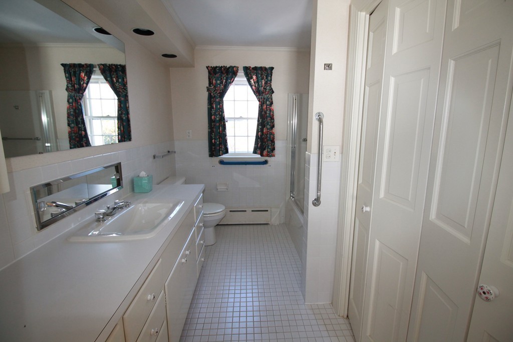 237 Tahattawan Road Littleton, MA 01460 - Photo 14 of 18 Gallery Image 14