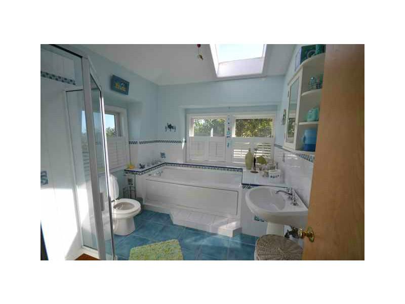 72 West Side Road, Unit B1 Block Island, RI 02807 - Photo 6 of 10 Bathroom.