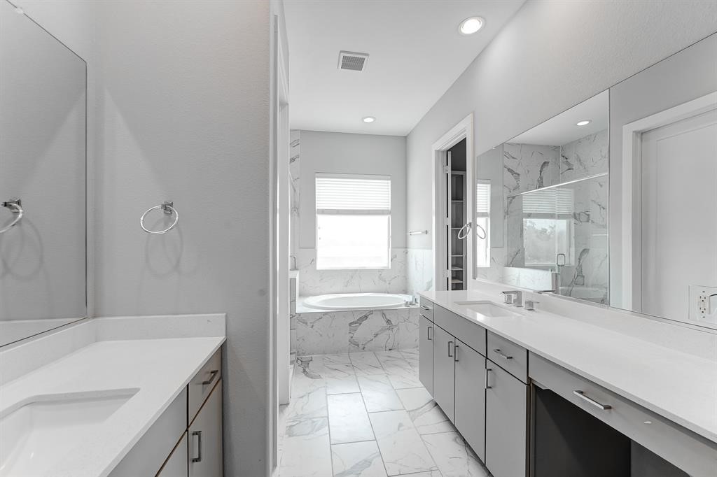 8409 Hempstead Road, Unit A Houston, TX 77008 - Photo 24 of 37
