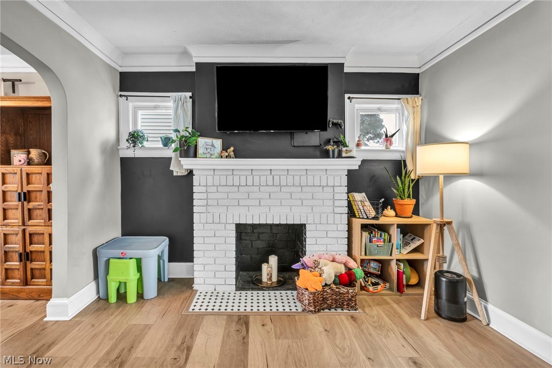 3322 Altamont Road Cleveland, OH 44118 - Photo 4 of 30 Gallery Image 4