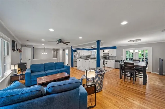 $629,900 | 7623 West 52nd Street, Overland Park, KS 66202