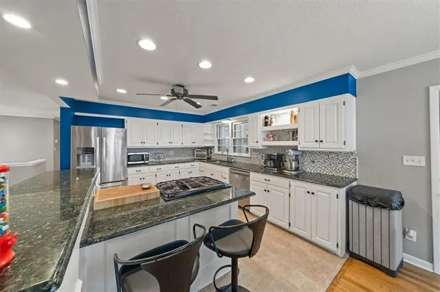 $629,900 | 7623 West 52nd Street, Overland Park, KS 66202