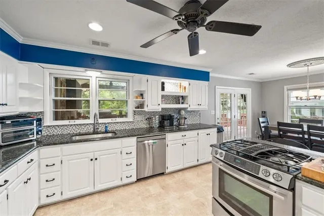 $629,900 | 7623 West 52nd Street, Overland Park, KS 66202