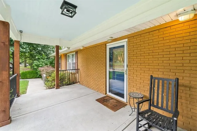 $629,900 | 7623 West 52nd Street, Overland Park, KS 66202