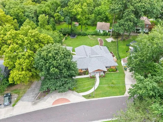 $629,900 | 7623 West 52nd Street, Overland Park, KS 66202