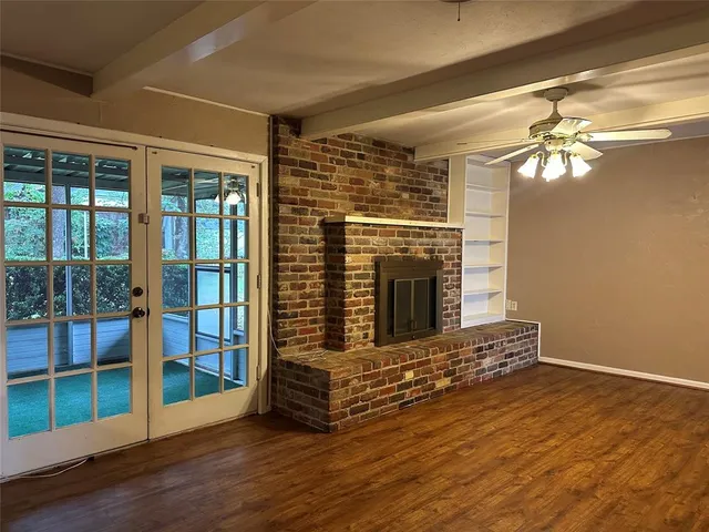 $310,525 | 532 Plainview Drive, Hurst, TX 76054