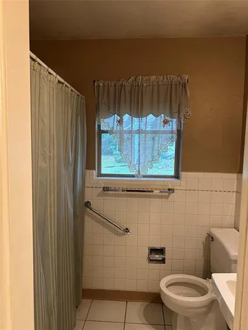 $310,525 | 532 Plainview Drive, Hurst, TX 76054