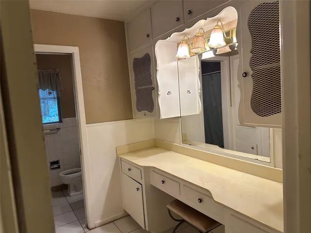 $310,525 | 532 Plainview Drive, Hurst, TX 76054