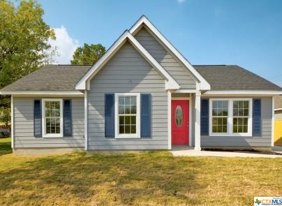 a view of a house with outdoor space