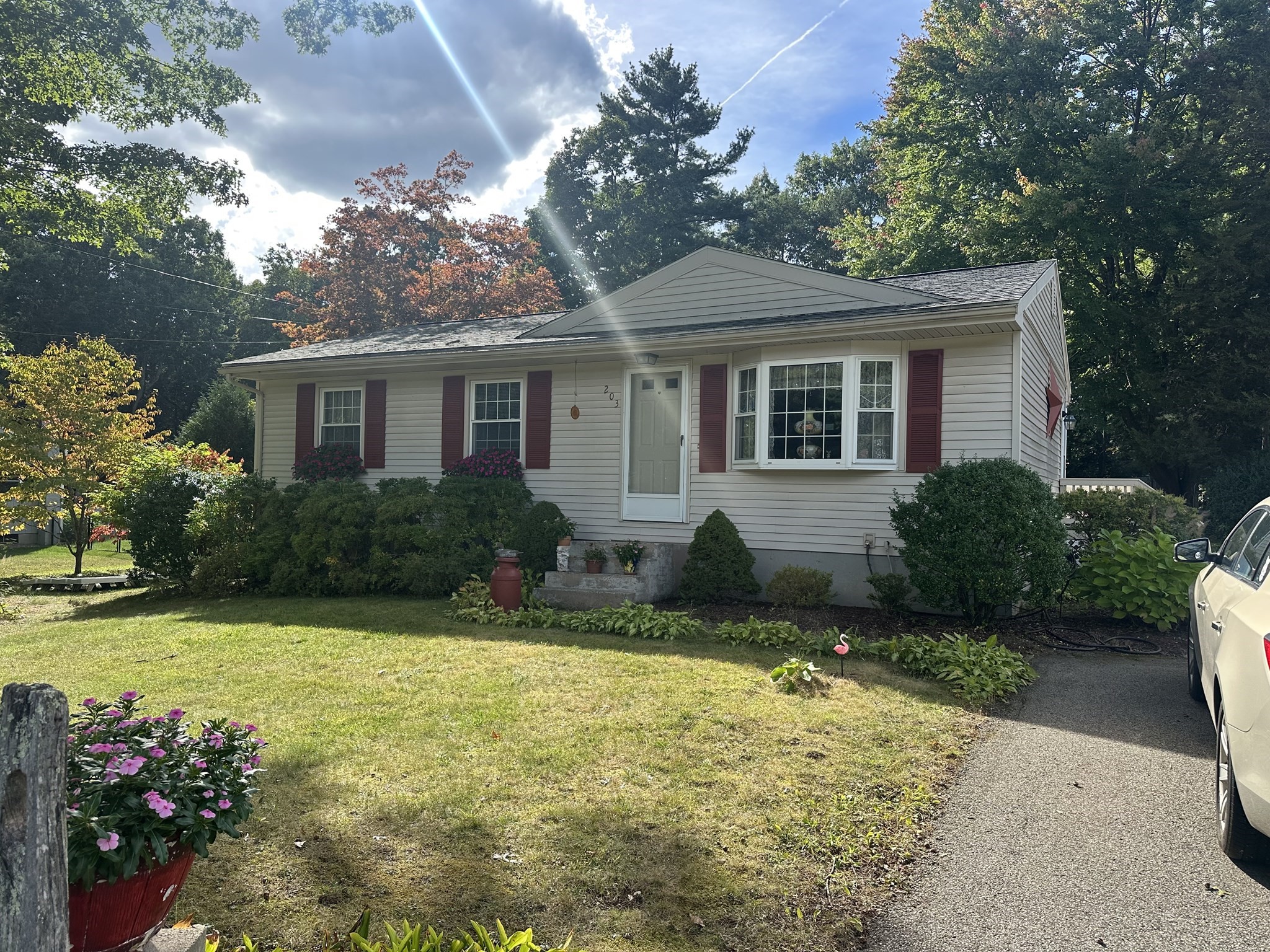 203 New Boston Road Sturbridge, MA 01566 - Photo 1 of 30 Gallery Image 1